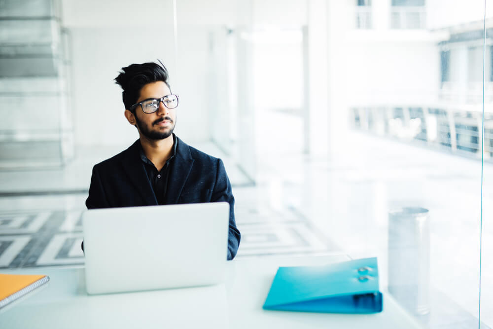 Person deciding on whether or not to host a Zoom meeting