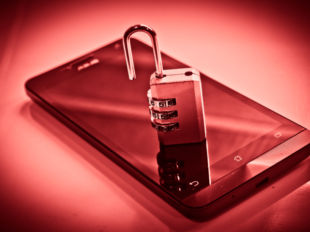 Google issues an alert pertaining to spyware on phones